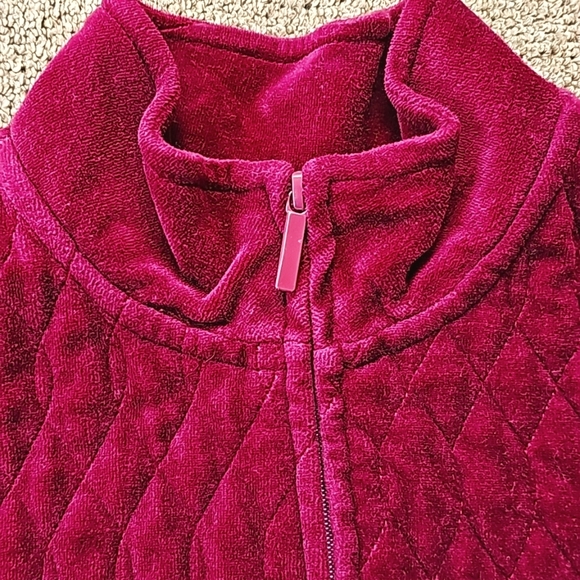 Vest - Picture 5 of 16